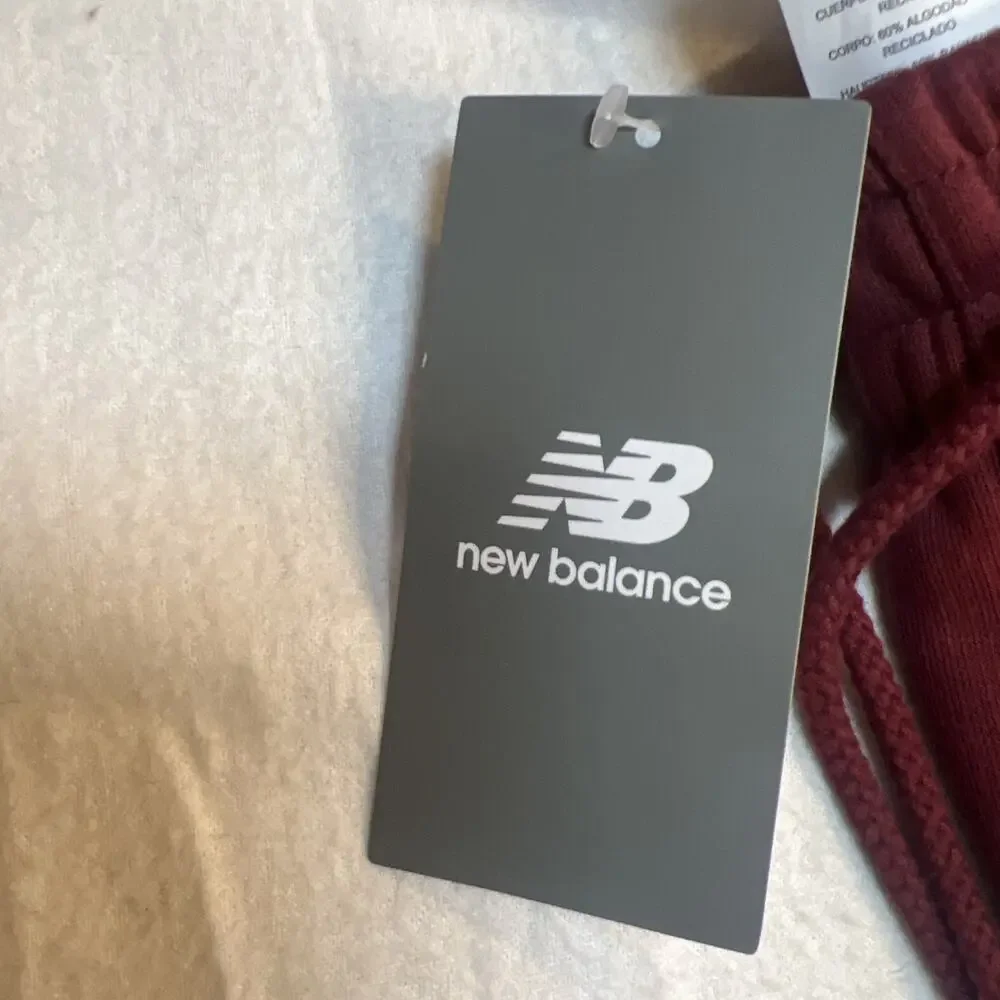 NWT New Balance Men's Sports Fleece Joggers‎ Burgundy Small Mp43904